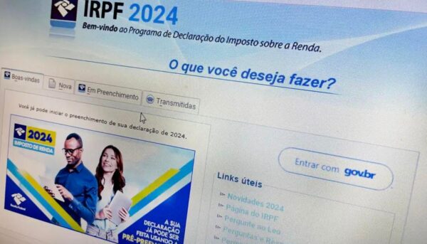 Mais de 40% dos contribuintes entregaram declaração do IR