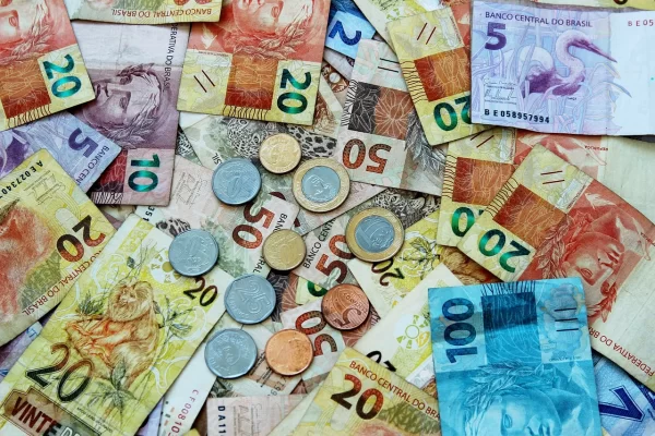 Governo encaminha projeto da LDO de 2026 que prevê salário mínimo de R$ 1.630