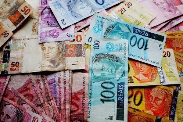 Com R$ 201,6 bi em agosto, arrecadação federal volta a bater recorde